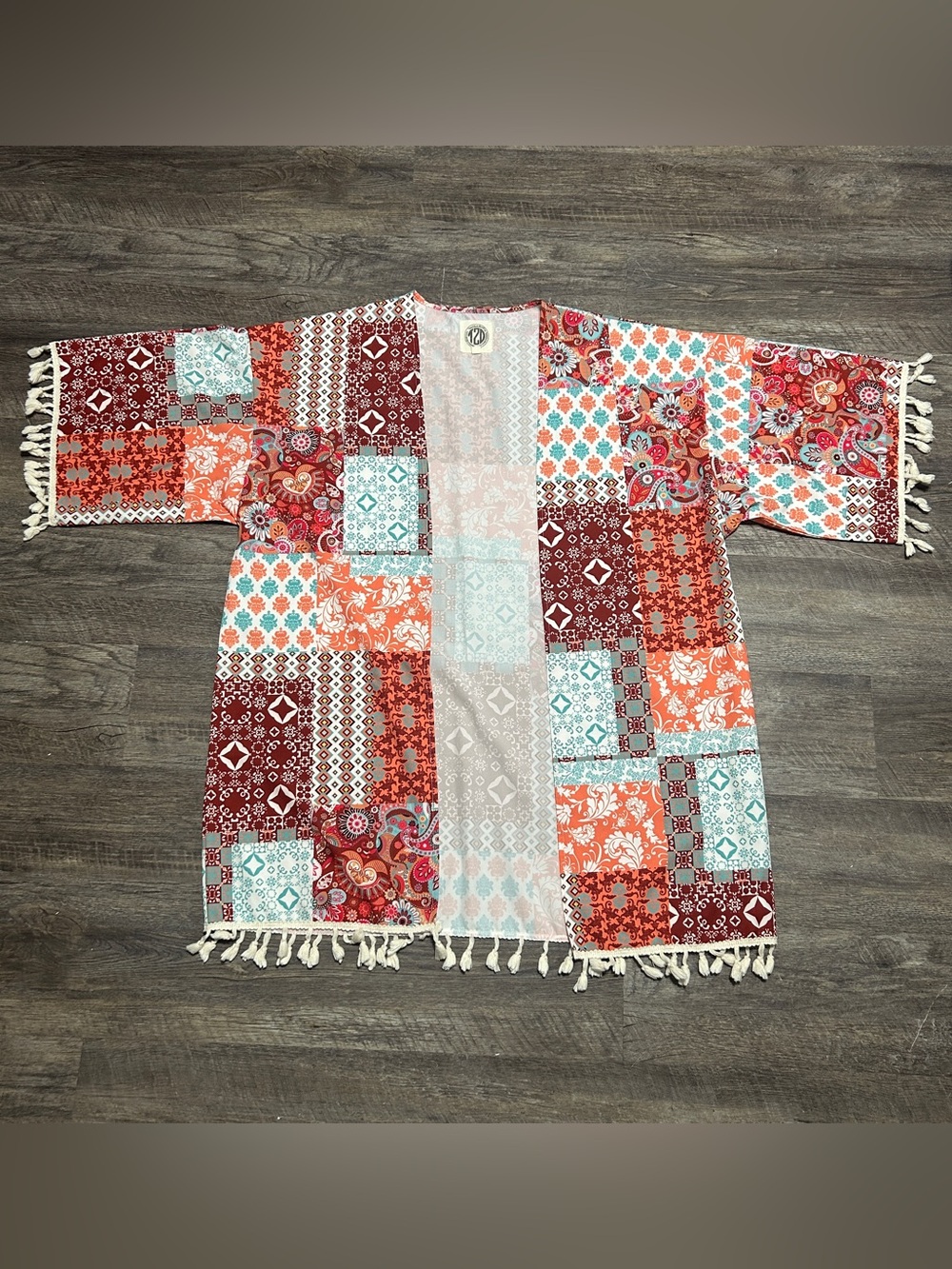 S106- Women’s: Tees 2 Ur Door One Size Tassel Kimono